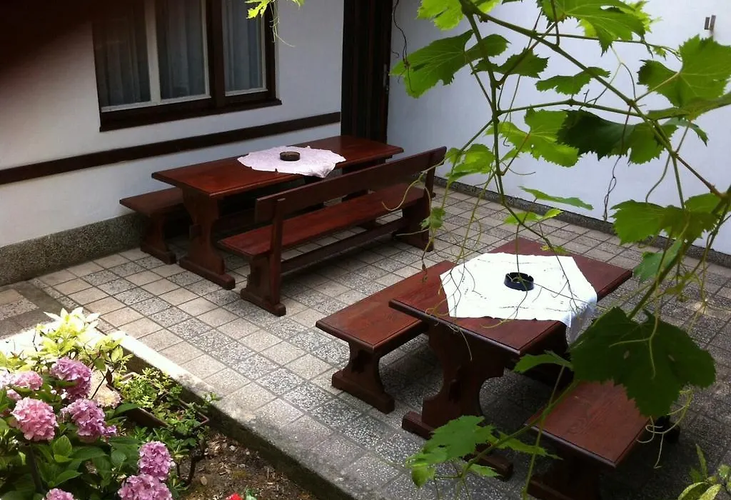 Guesthouse Mimas-1