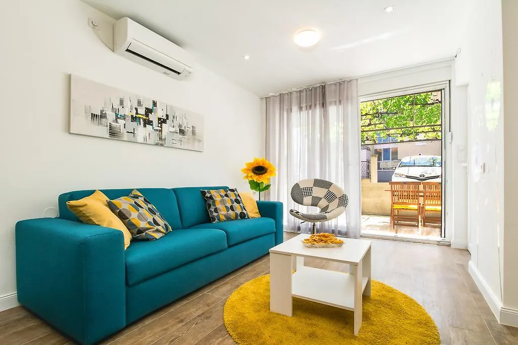 Modern Mediterranean Apartment-1