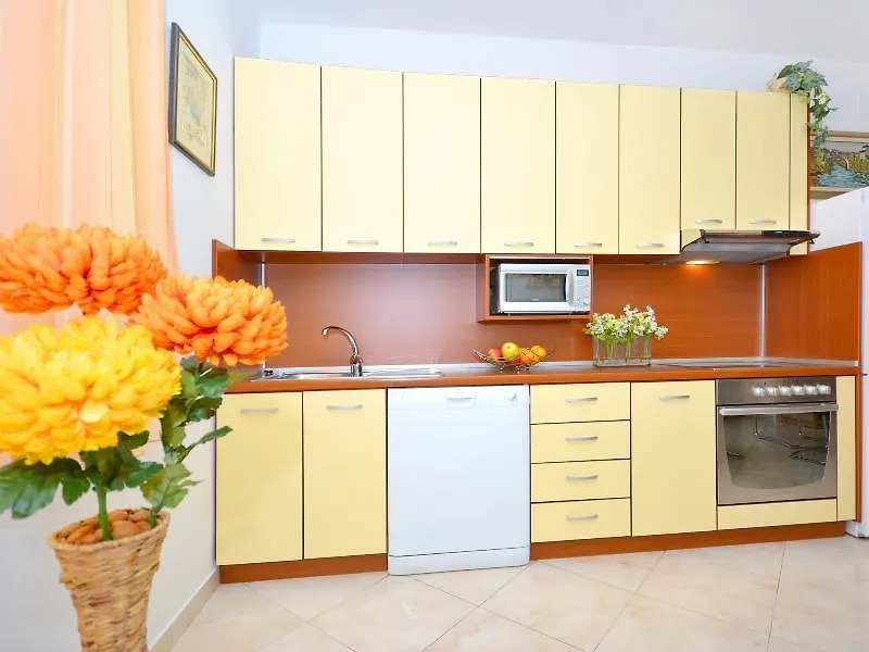 Apartments Elza-1