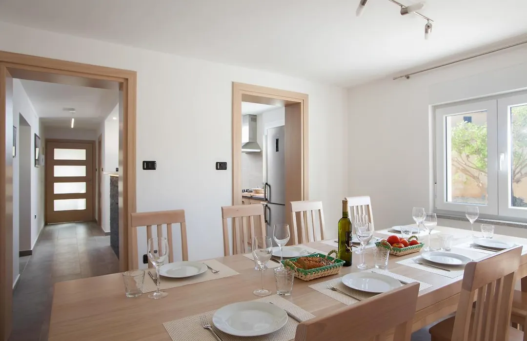 Villa Grey Soul-1