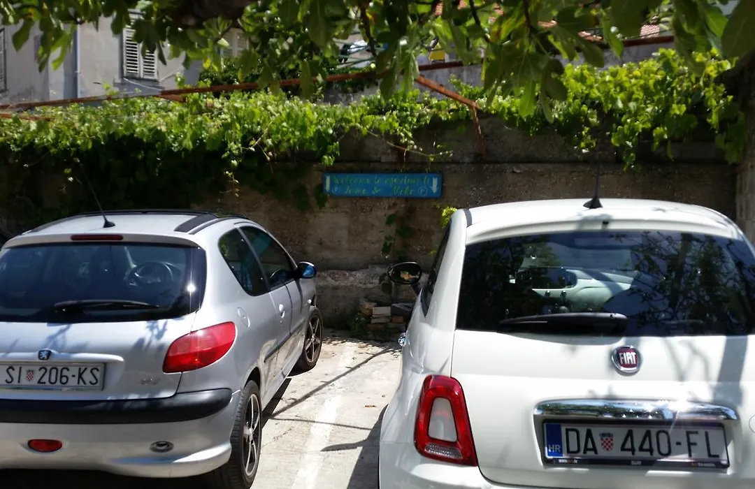 Studio Toma With Private Parking Place-1