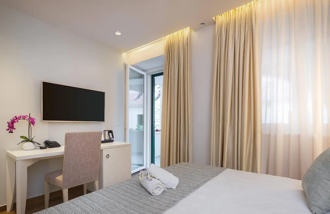 Balatura The Fine Bed&Breakfast Split-1