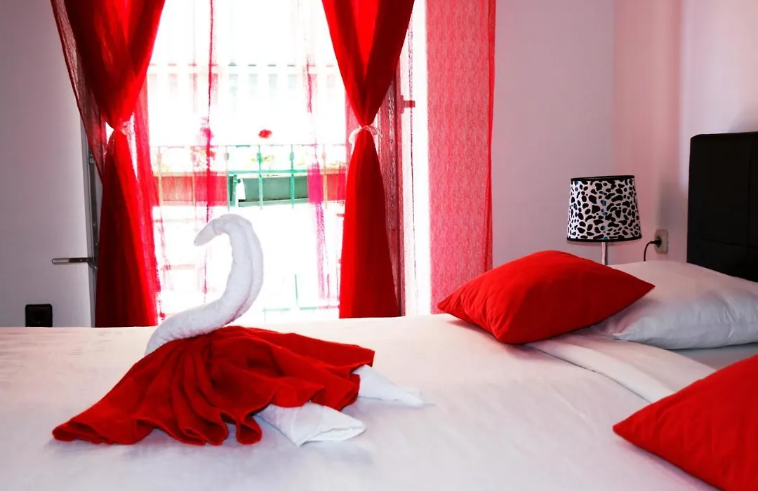 Rooms&Apartment Stambuk-1