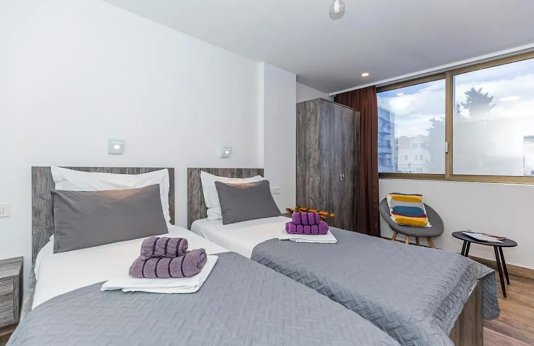 Apinelo Tower Rooms-1