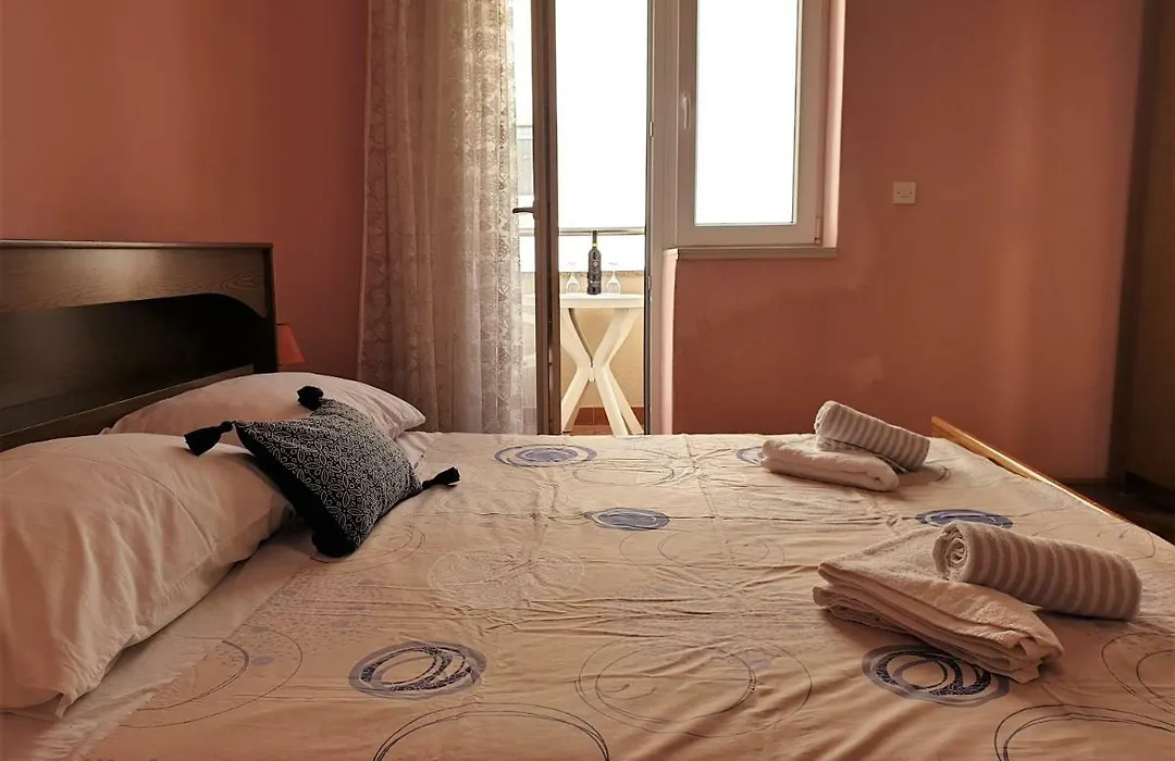 Guest House Mira-1