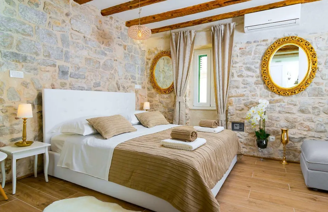 Lux Aurelius In Split Centre Old Town-1