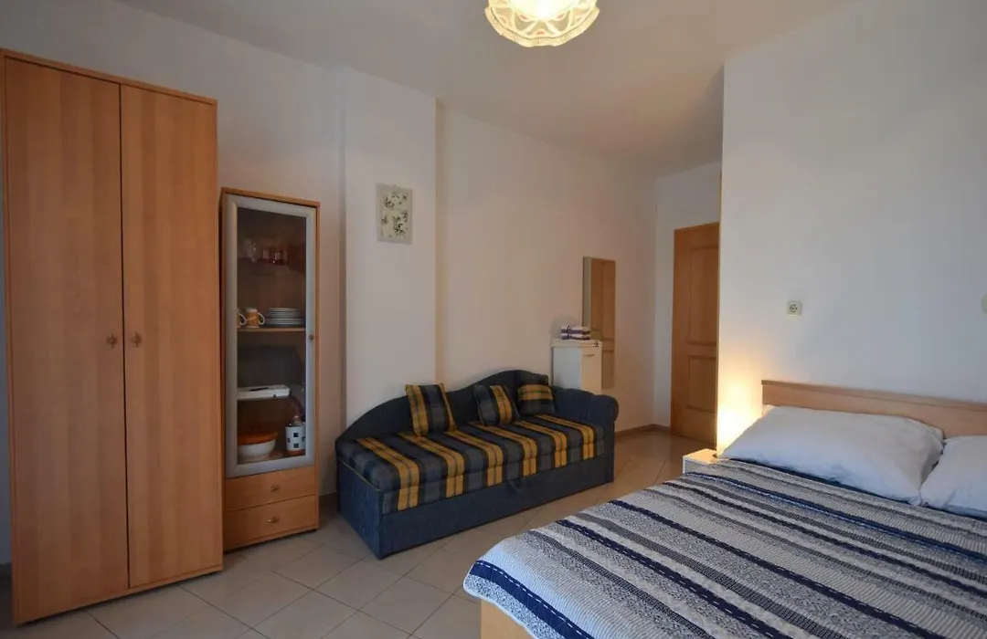 Apartments & Room Matic-1