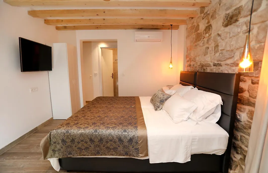 Villa Teuta-1