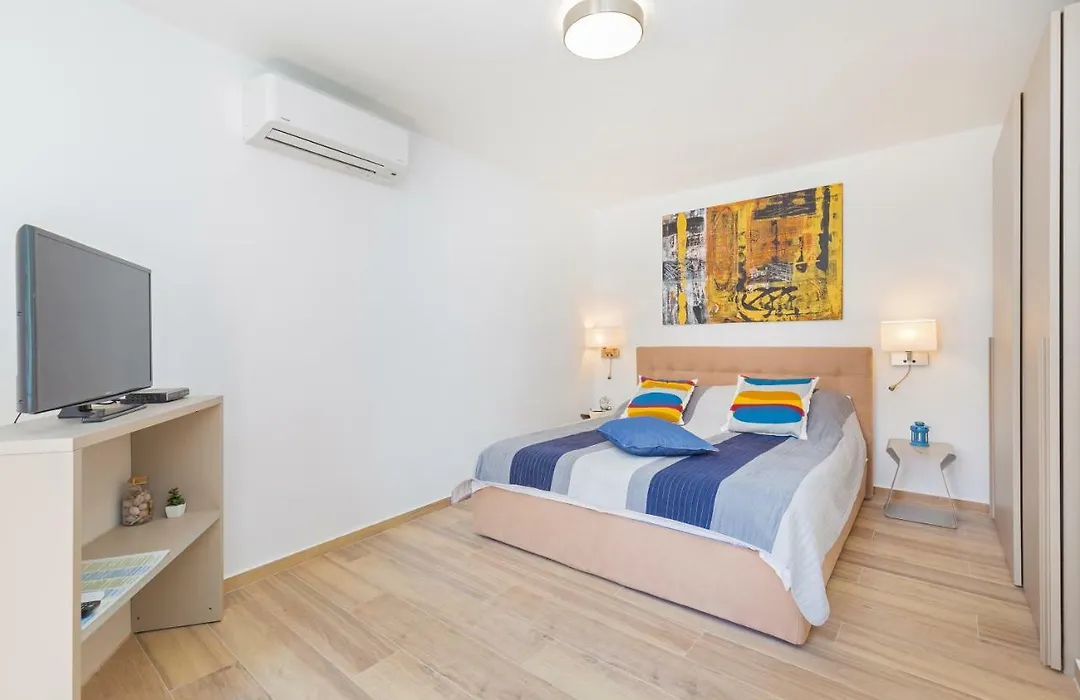 Apartments Aquarius-1