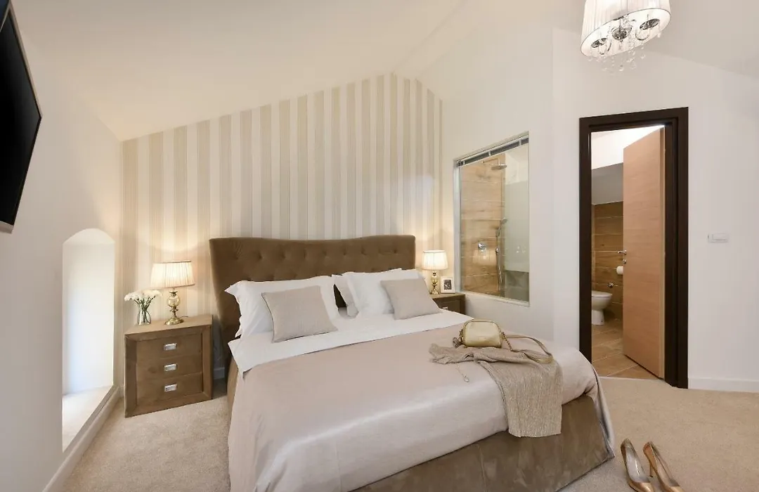 Harvey'S Luxury Rooms-1