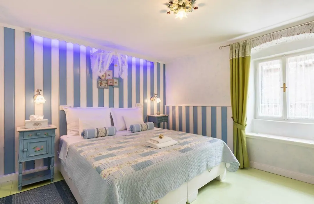 Boutique Cardea-1