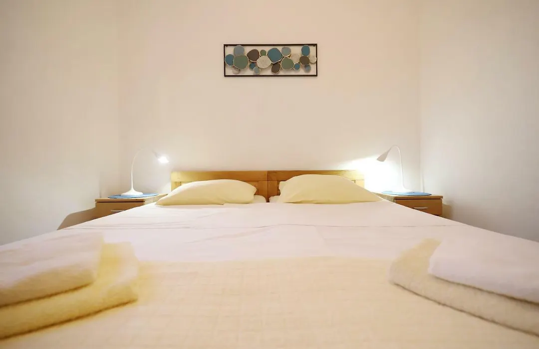 Apartmani Nada Super-1