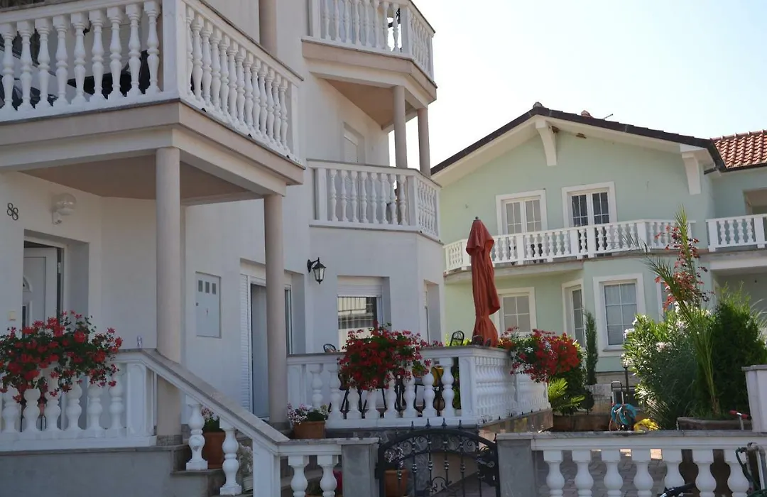 Apartments Basic Sveti Anton 88-1