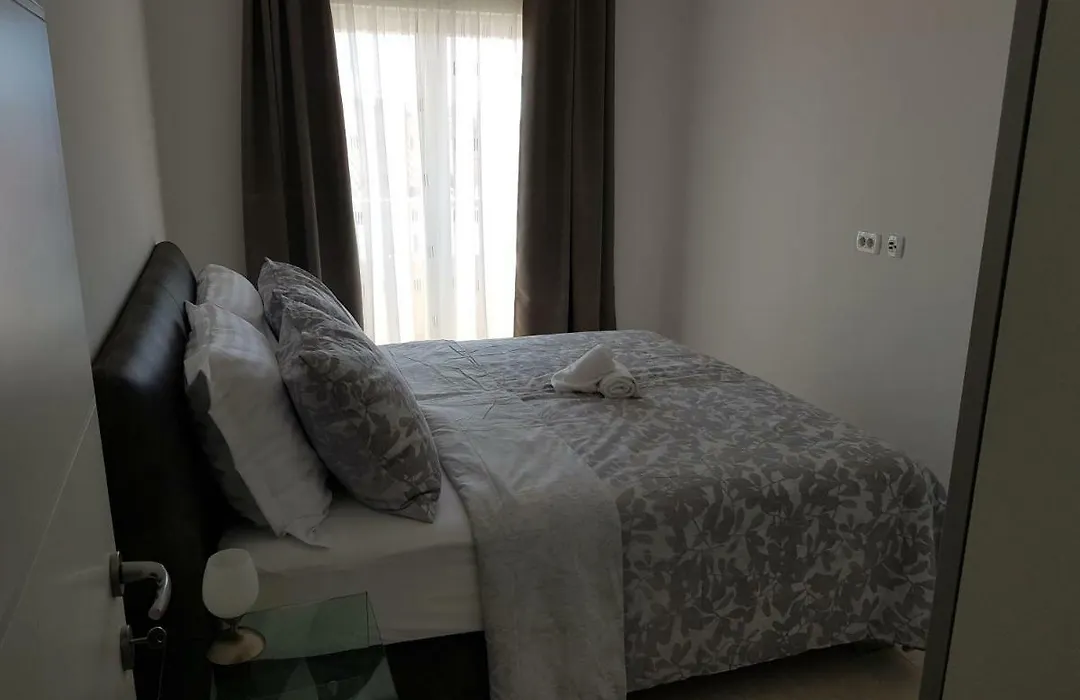 Apartmani Marella-1