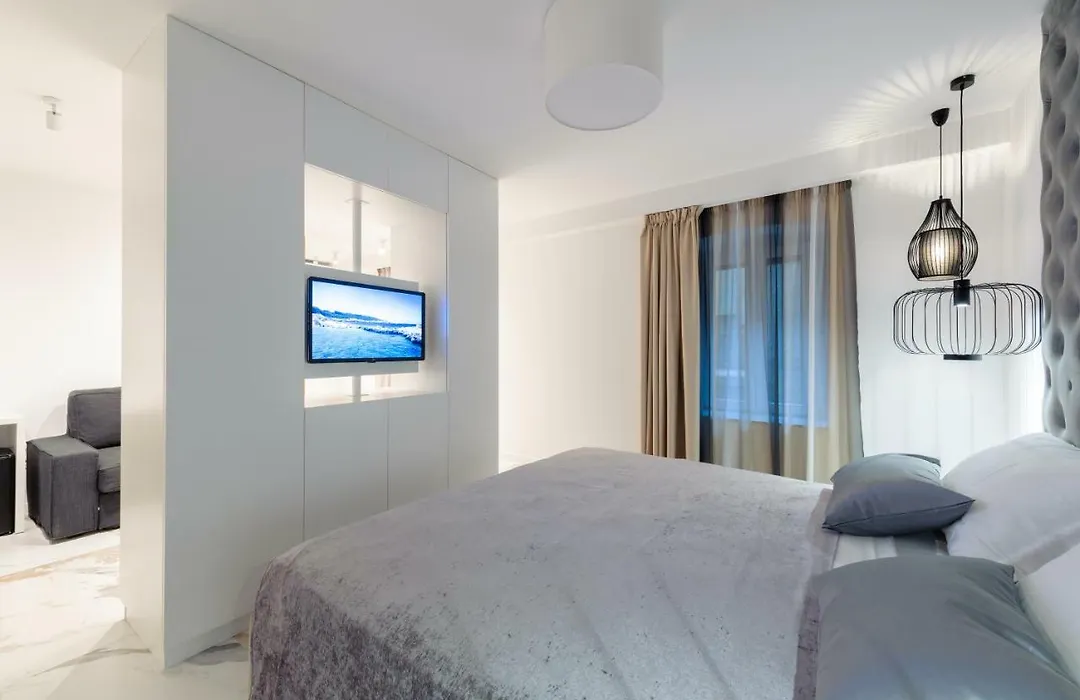 Royal Luxury Room-1
