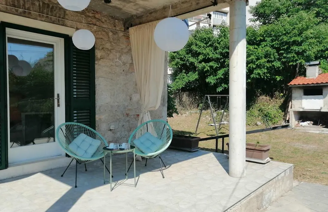 Studio Apartman Adris-1