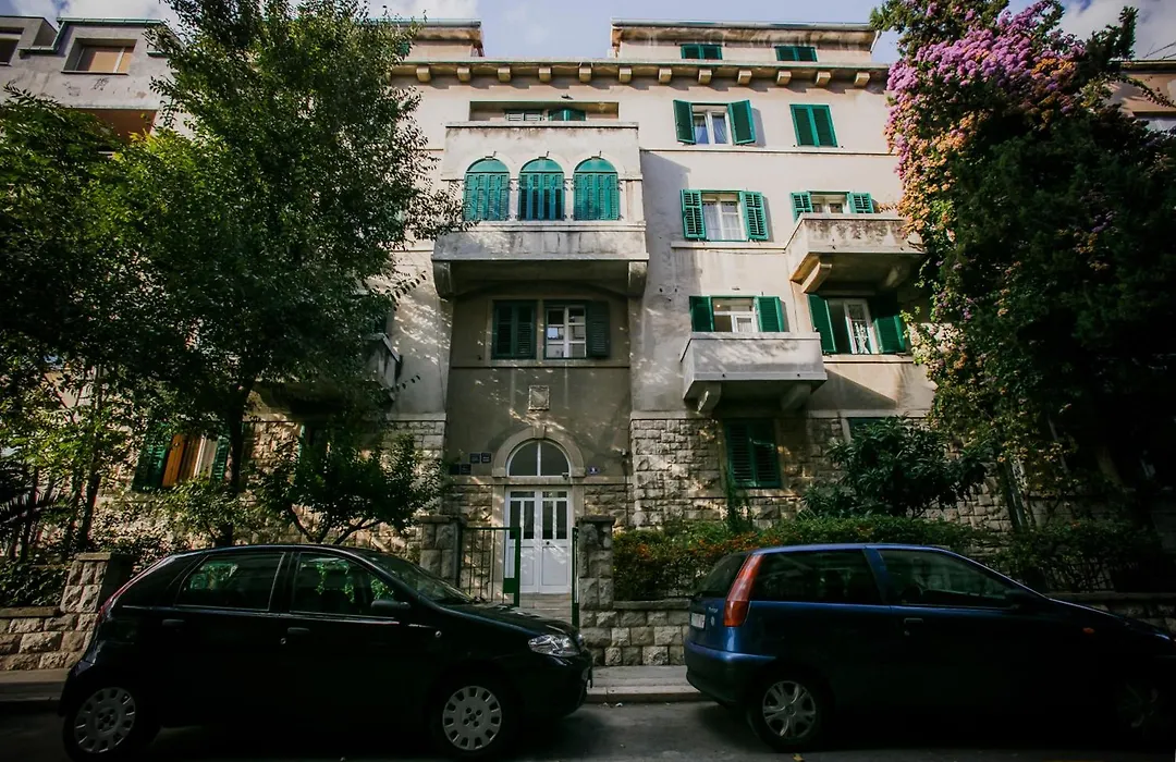 Guesthouse Old Mulberry-1