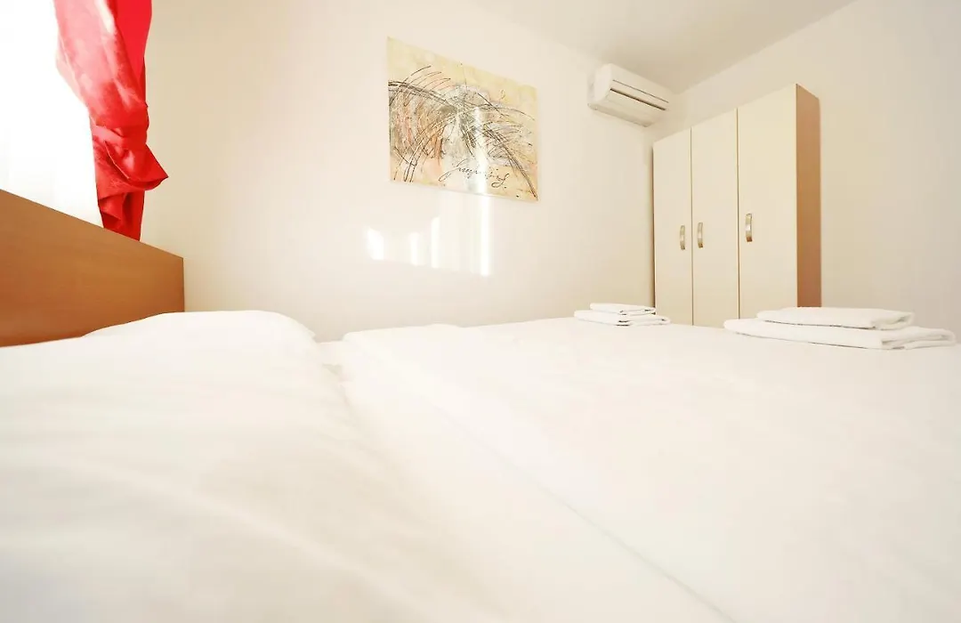 Apartmani "Jadran"-1
