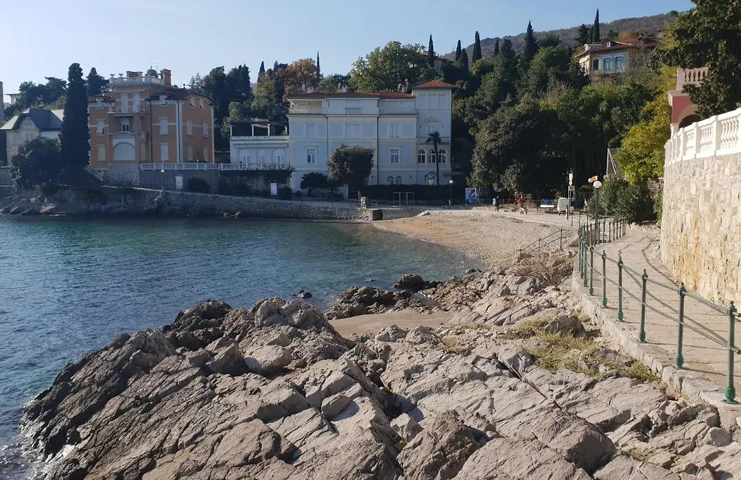 Villa Arentz Residence - Side Sea View Apartments-1