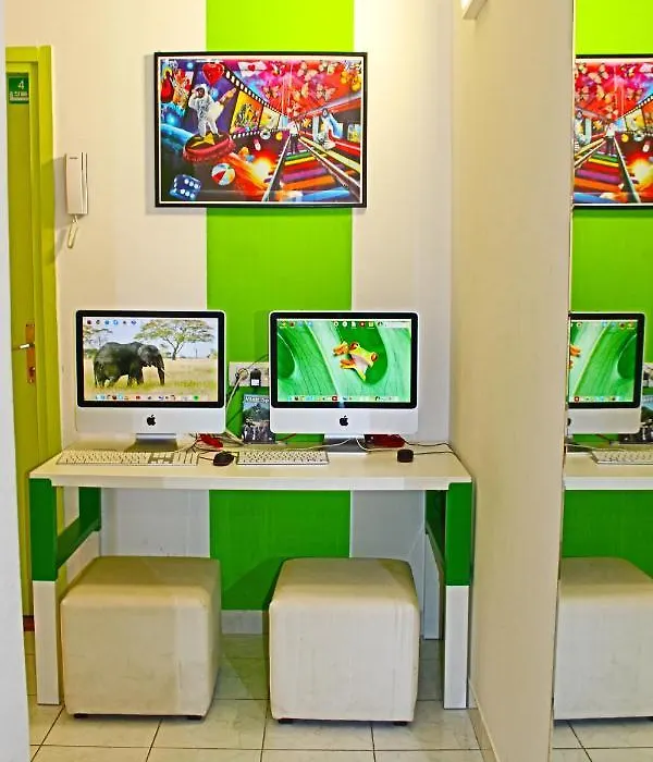 Croparadise Hostel-1