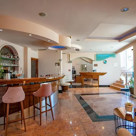 Hotel Neva-3