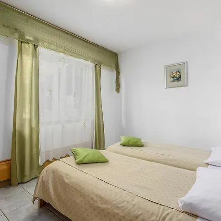 Apartments Emili-3
