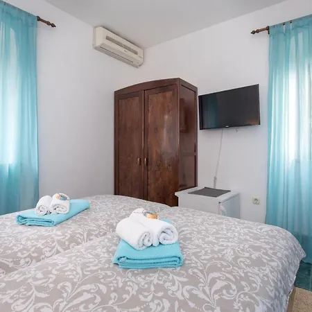 Pape Punat Apartmani I Sobe-2