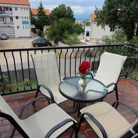 Apartments Lastavica-3