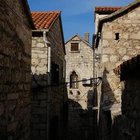 Hvar Old Dalmatian House Junior Suite - Deck 1-3