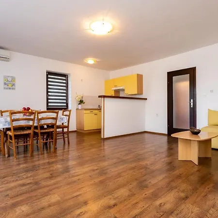 Apartments Sersic-2