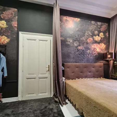 Marabeth Guest House-3