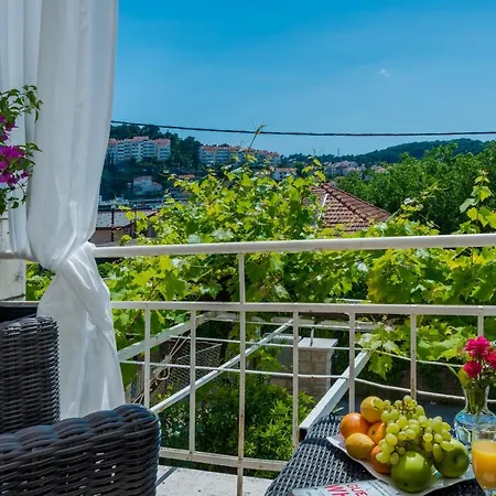 Superior Stunning Apartment Gravosa With A Free Parking-3