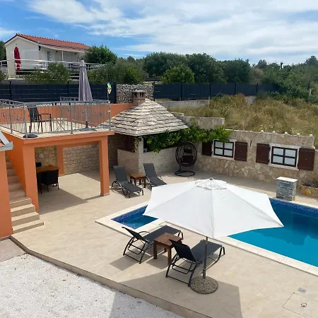 Holiday Home Cerim-2