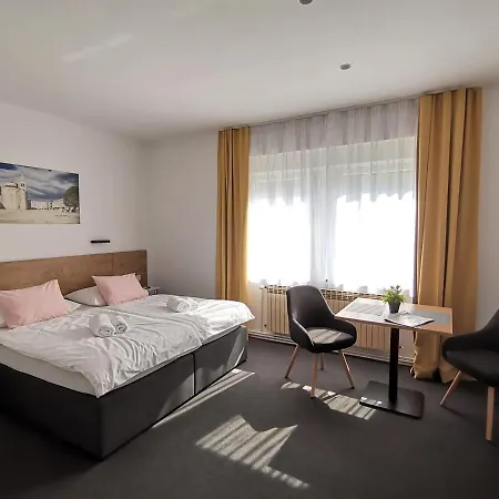 Studio Apartments Merkur-3