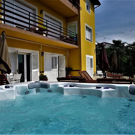 Apartments And Rooms Vila Irma-3
