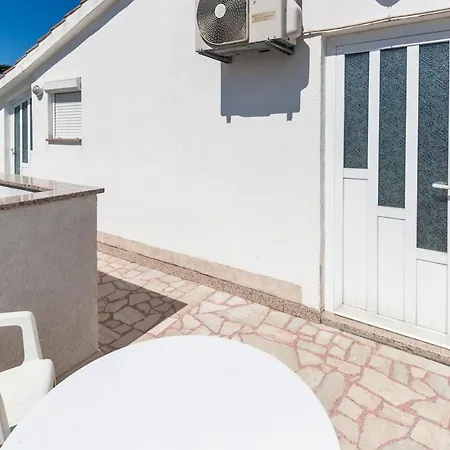 Apartments & Rooms Strcic Petra-2