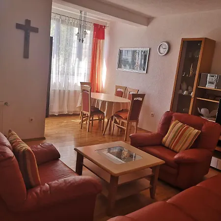 Apartments Galic Omis-2