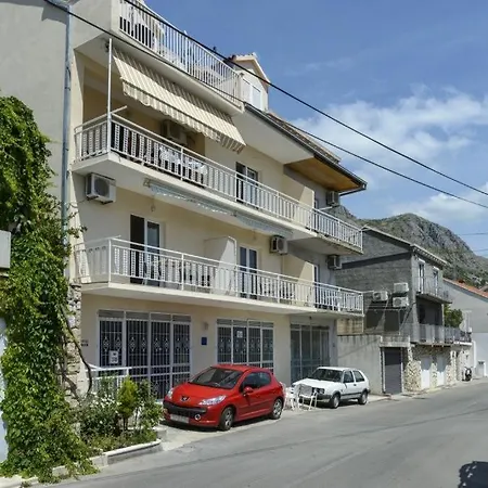 Apartments Botica-3