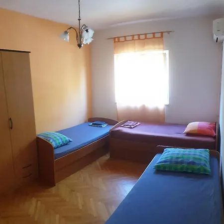 Eros Rooms-2