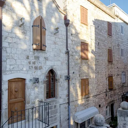 Villa Varda - Villa Latica-2