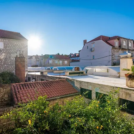 Deluxe Rooms With A Terrace View At Old City Gate-3