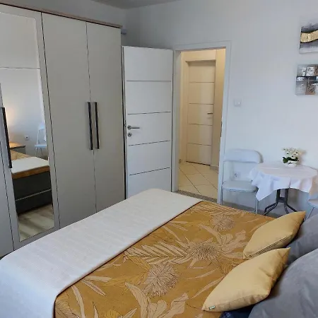 Room Violeta-2
