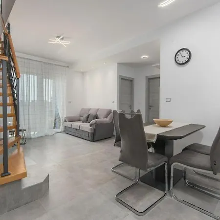 Apartments One&Two-3