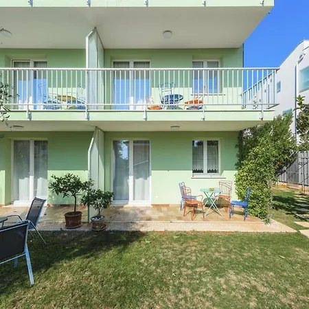 Andrea House With Apartments-2