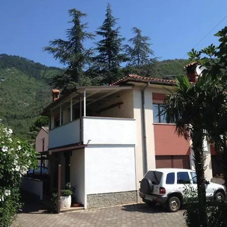 Apartments Lorinda-3