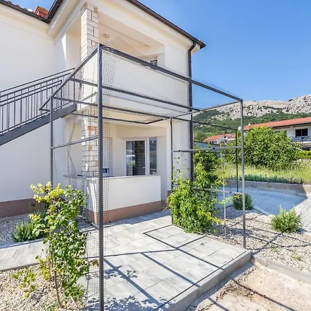 Dalibor Baska Rooms-3