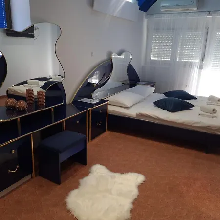 Hotel Garny Pleso-3