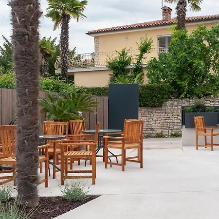Boutique Hotel Lili-3