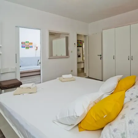 Apartments Jure-3