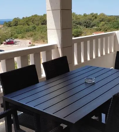 Guesthouse Villa Jurisic-3
